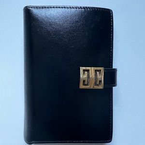 Givenchy women’s medium wallet